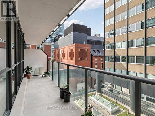 513 - 770 Bay Street, Toronto, ON 