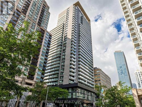513 - 770 Bay Street, Toronto, ON 