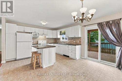 6 Chisholm Square, Belleville (Belleville Ward), ON 