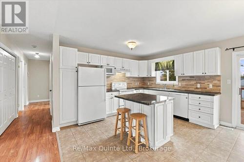 6 Chisholm Square, Belleville (Belleville Ward), ON 