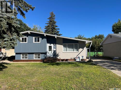 East 1928 Dewdney Avenue E, Regina, SK 
