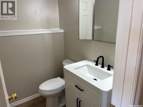 East 1928 Dewdney Avenue E, Regina, SK 