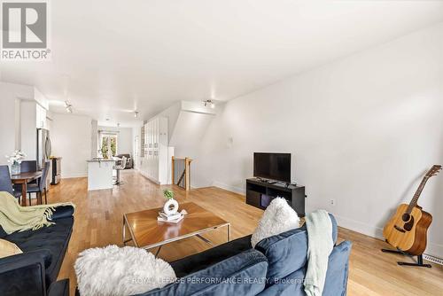 22 Bergeron Private, Ottawa, ON 