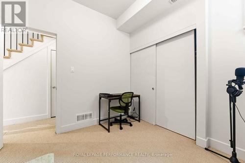 22 Bergeron Private, Ottawa, ON 