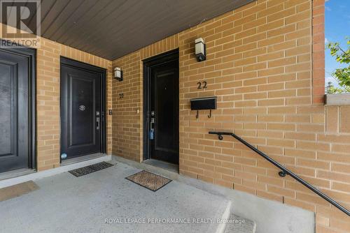 22 Bergeron Private, Ottawa, ON 