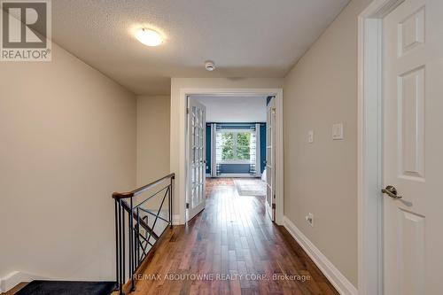 1198 Potters Wheel Crescent, Oakville, ON 
