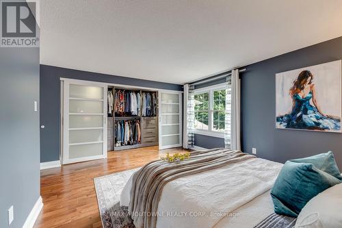 1198 Potters Wheel Crescent, Oakville, ON 