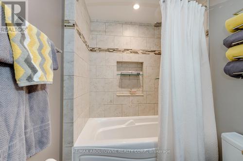 1198 Potters Wheel Crescent, Oakville, ON 