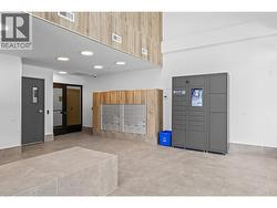Lobby of 2780 Olalla Road - 