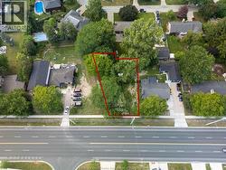 740 CABANA RD W Windsor, ON N9G 1B4