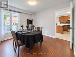 Main floor dining easy to converting to a bedrrom - 