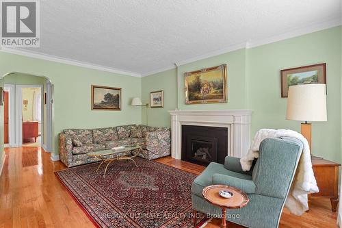 191 Glenvale Boulevard, Toronto, ON 
