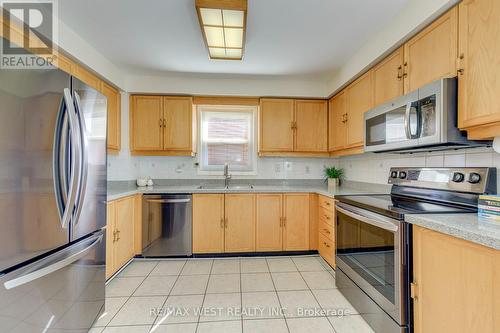 413 Camden Circle, Mississauga, ON 