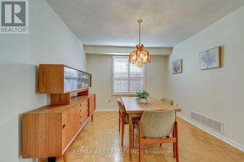 413 Camden Circle, Mississauga, ON 