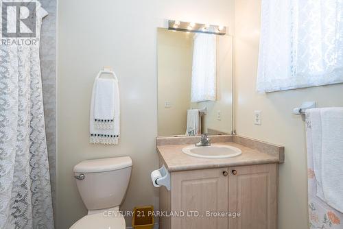 85 Canoe Court, Richmond Hill, ON 