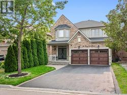 16 CRAIGVALE STREET Vaughan, ON L6A 0M3