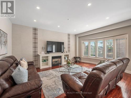 16 Craigvale Street, Vaughan, ON 