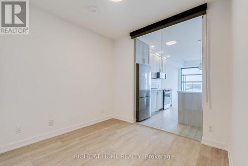 605 - 2946 DUNDAS STREET W , Toronto, Ontario M6P 1Y8 5