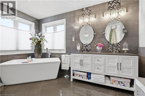 35 Lido Drive, Stoney Creek, ON 