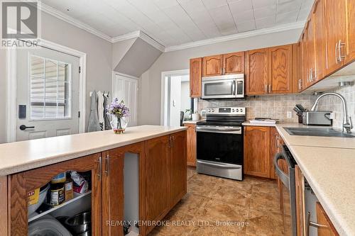 Large kitchen, some cupboard doors need replacing - 2001 Foresters Falls Road, Whitewater Region, ON 