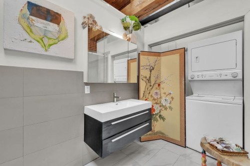 Salle de bains - 618-65 Rue St-Paul O., Montréal (Ville-Marie), QC 