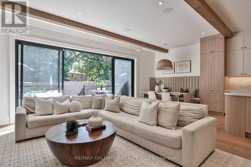 215 Ava Road, Toronto, ON 