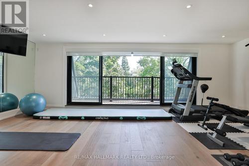 215 Ava Road, Toronto, ON 