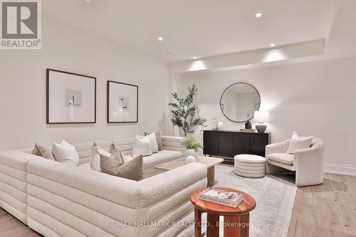 215 Ava Road, Toronto, ON 