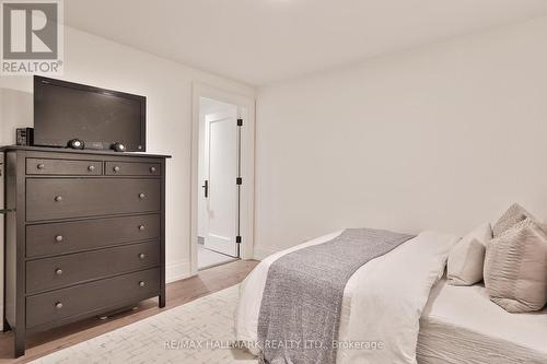 215 Ava Road, Toronto, ON 