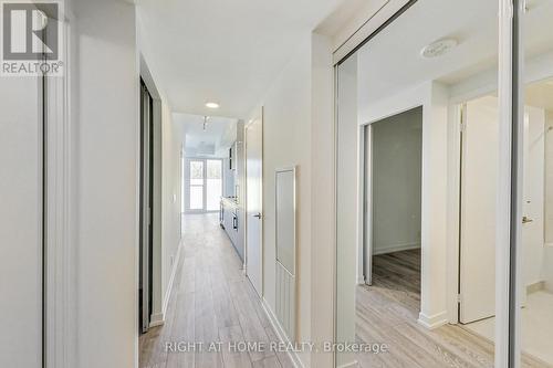 519 - 2020 BATHURST STREET , Toronto, Ontario M5P 0A6 2