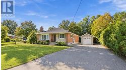 56 SEATON DRIVE Aurora, ON L4G 2K3
