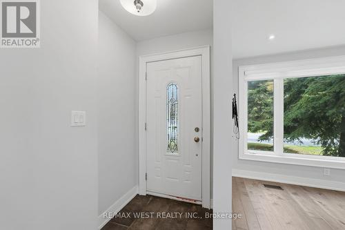 56 Seaton Drive, Aurora, ON 