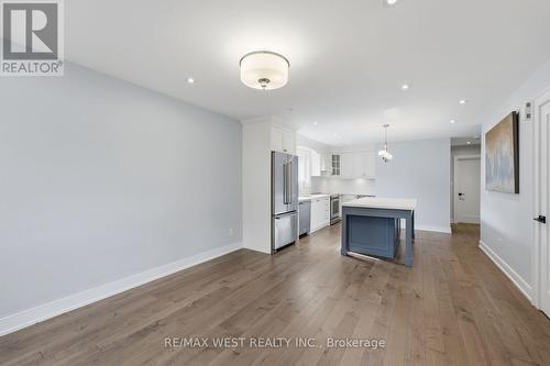 56 Seaton Drive, Aurora, ON 
