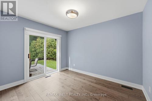 56 Seaton Drive, Aurora, ON 