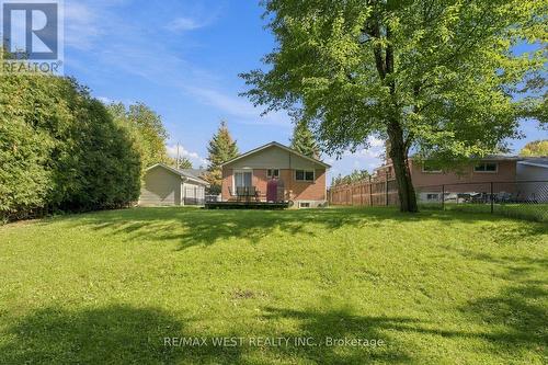 56 Seaton Drive, Aurora, ON 