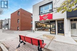 UPPER APT #2 - 314 LAKESHORE ROAD E Mississauga, ON L5G 1H4