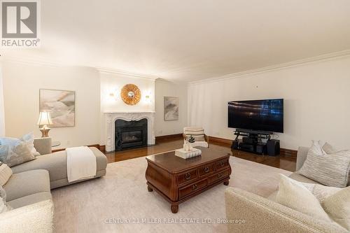 130 Tavistock Square, Oakville, ON 