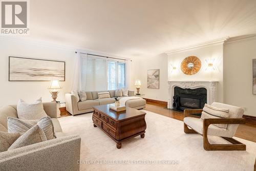 130 Tavistock Square, Oakville, ON 