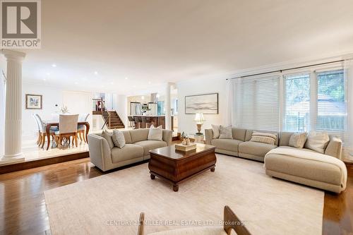 130 Tavistock Square, Oakville, ON 