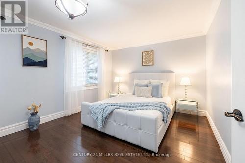 130 Tavistock Square, Oakville, ON 