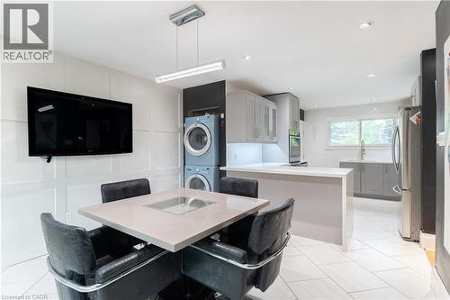 83 East 15Th Street, Hamilton, ON 
