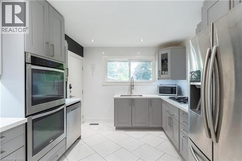 83 East 15Th Street, Hamilton, ON 