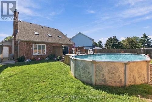 5 Thorn Place, St. Catharines (Grapeview), ON 