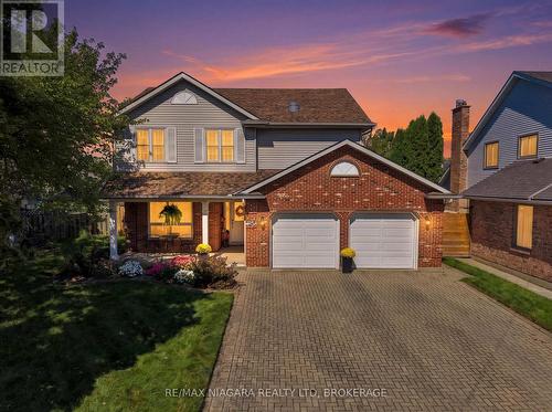 5 Thorn Place, St. Catharines (Grapeview), ON 