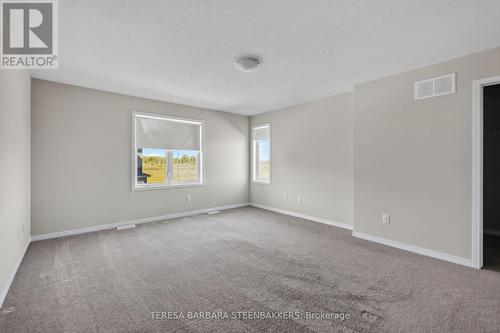 674 Taliesin Crescent N, Ottawa, ON 