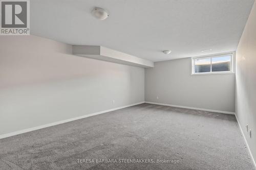 674 Taliesin Crescent N, Ottawa, ON 