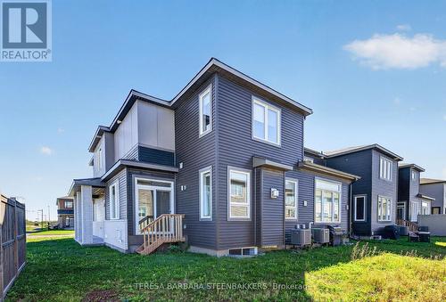 674 Taliesin Crescent N, Ottawa, ON 