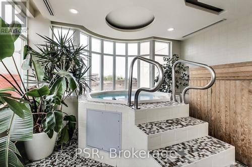 1023 - 230 King Street E, Toronto, ON 