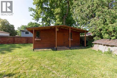 1123 Cardiff Court, Sarnia, ON 