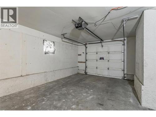 Garage - 758 Josselyn Court, Kelowna, BC 